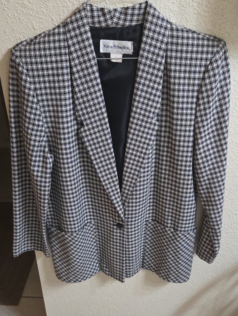 Norton McNaughton Black and White Houndstooth Blazer